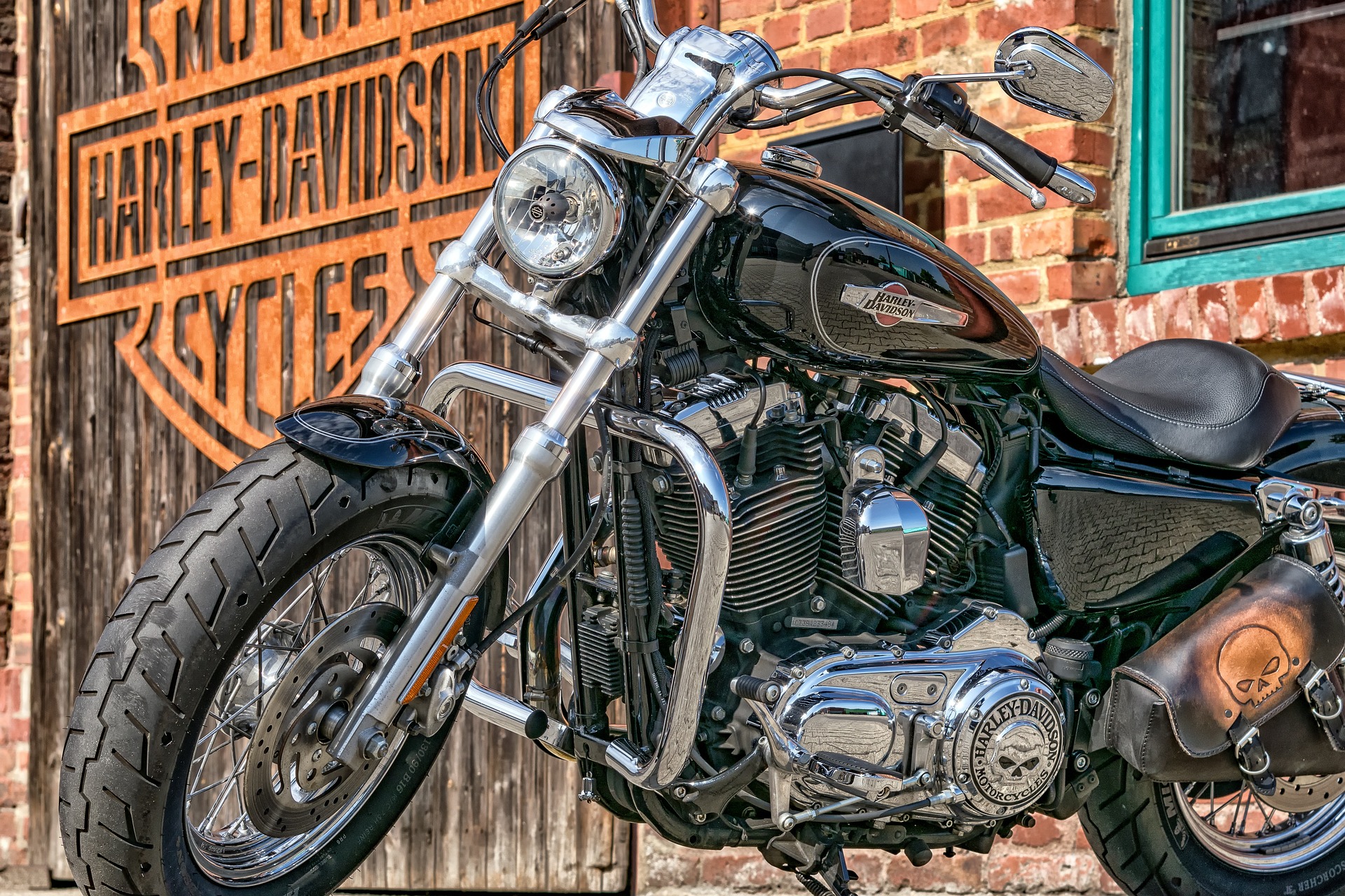 motorcycle-g5d5c0e447_1920